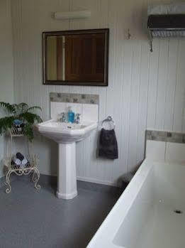 Tairoa Lodge & Cottage Hawera Exterior foto