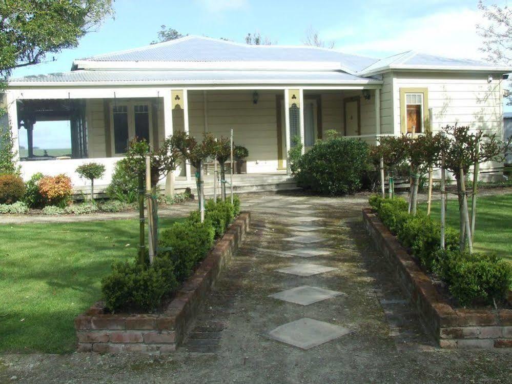 Tairoa Lodge & Cottage Hawera Exterior foto